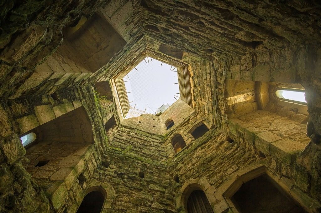 Beautiful angle in the interior of Bodiam Castle