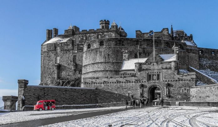 Edinburgh Castle Schloss Schottland Poly Modell Great Britain,5 cm,Neu 