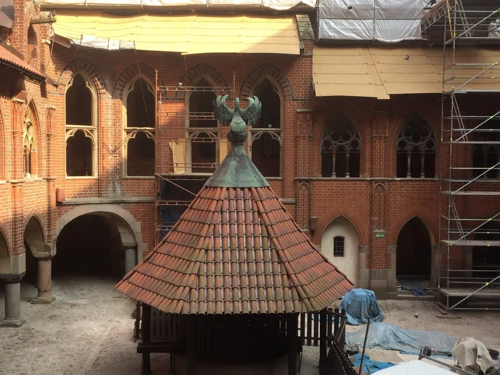 Reconstruction works of the courtyard of Malbork Castle