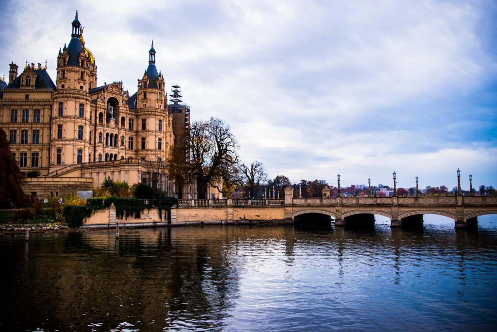 View of the Schwerin castle with its drawbridge on the lake.