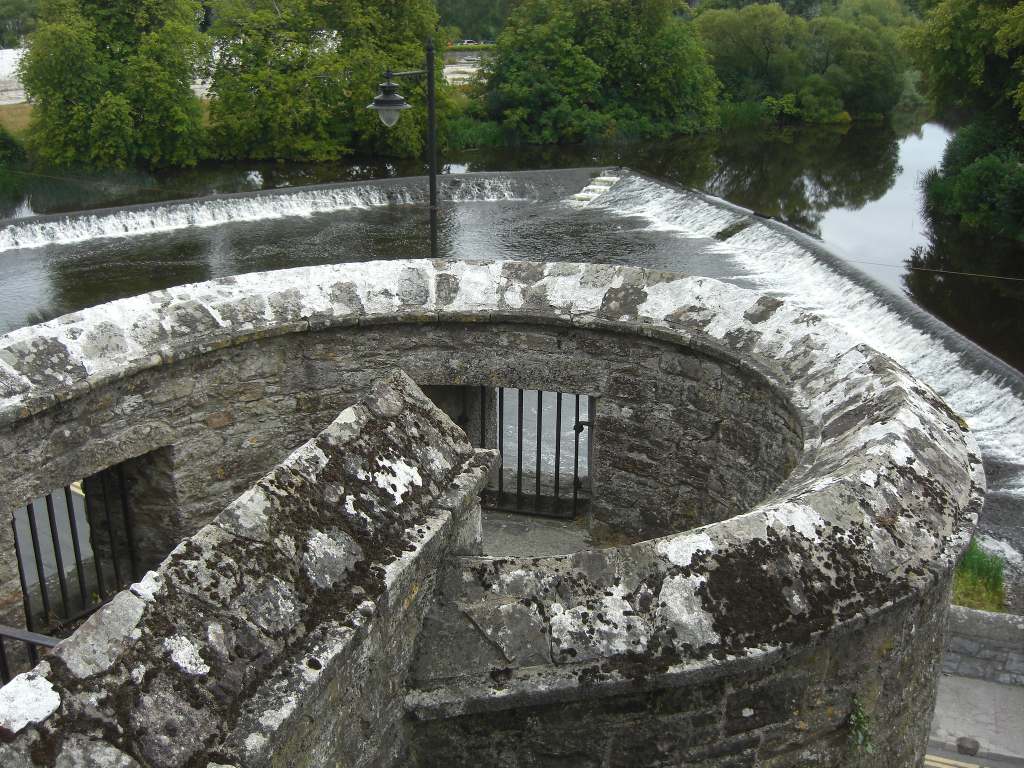 A rooftop view of the Cahir castle and its thick walls structure.