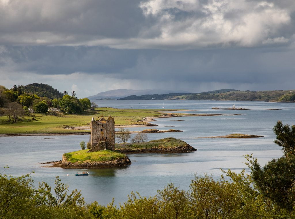 A panoramic view of Castle Stalker.