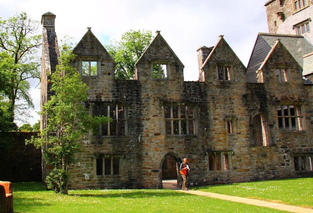 Ruins at the Donegal Castle.