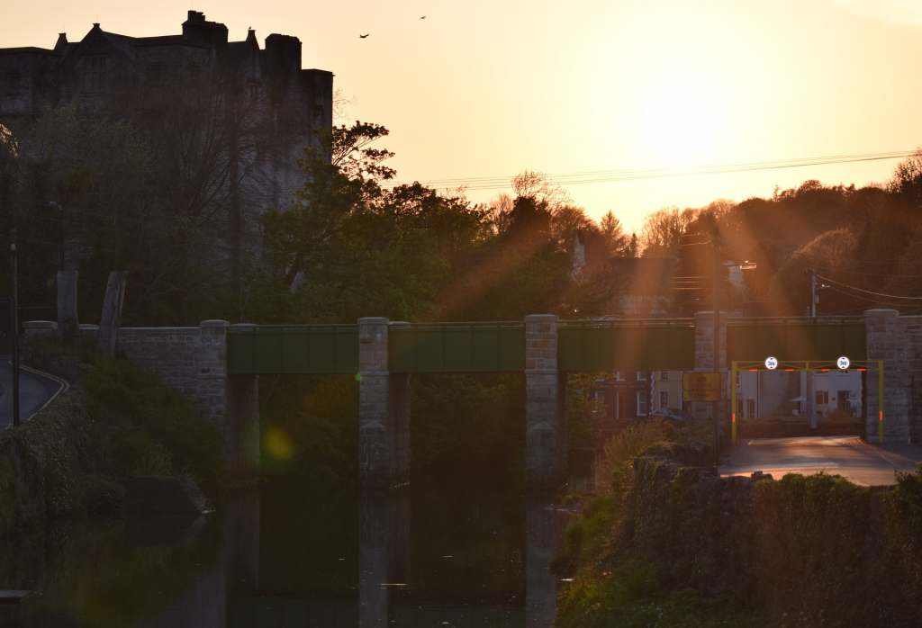 The beautiful sunset view at the bridge near Donegal Castle. 