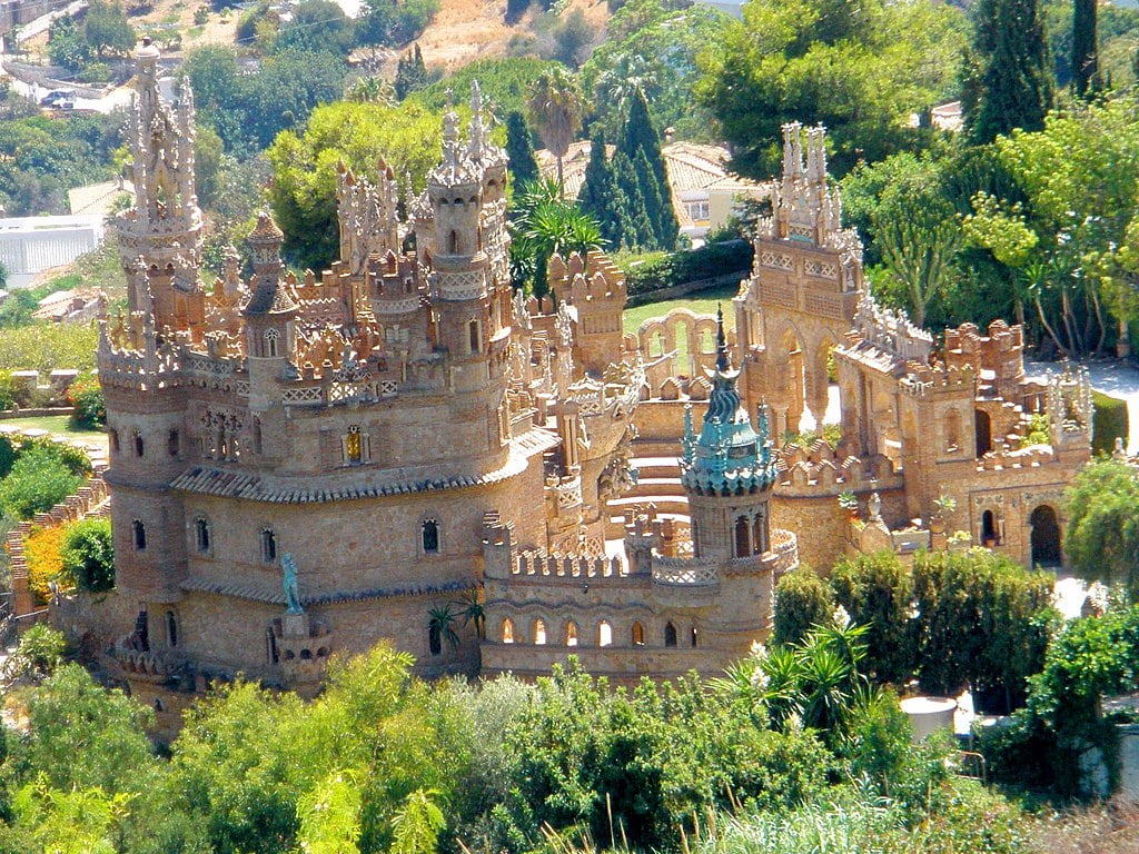 An aerial view of Castillo de Colomares in all its fantastical glory