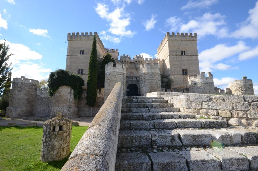The front entrance of Castillo Ampudia from the stairs.