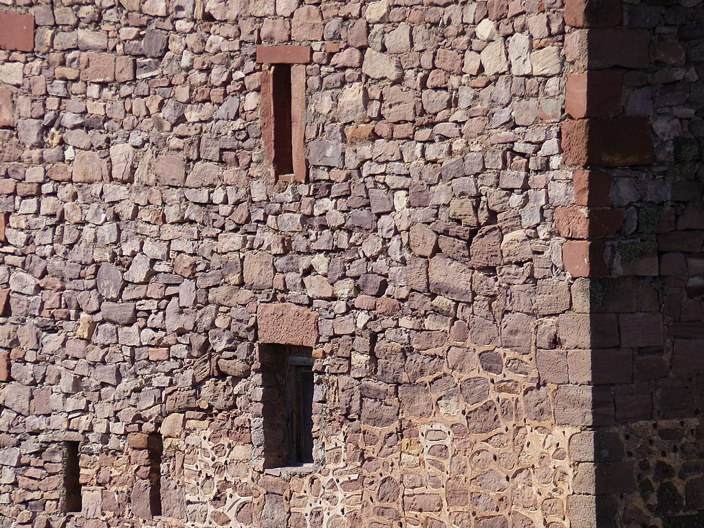 A closer look at Zafra’s stone masonry.