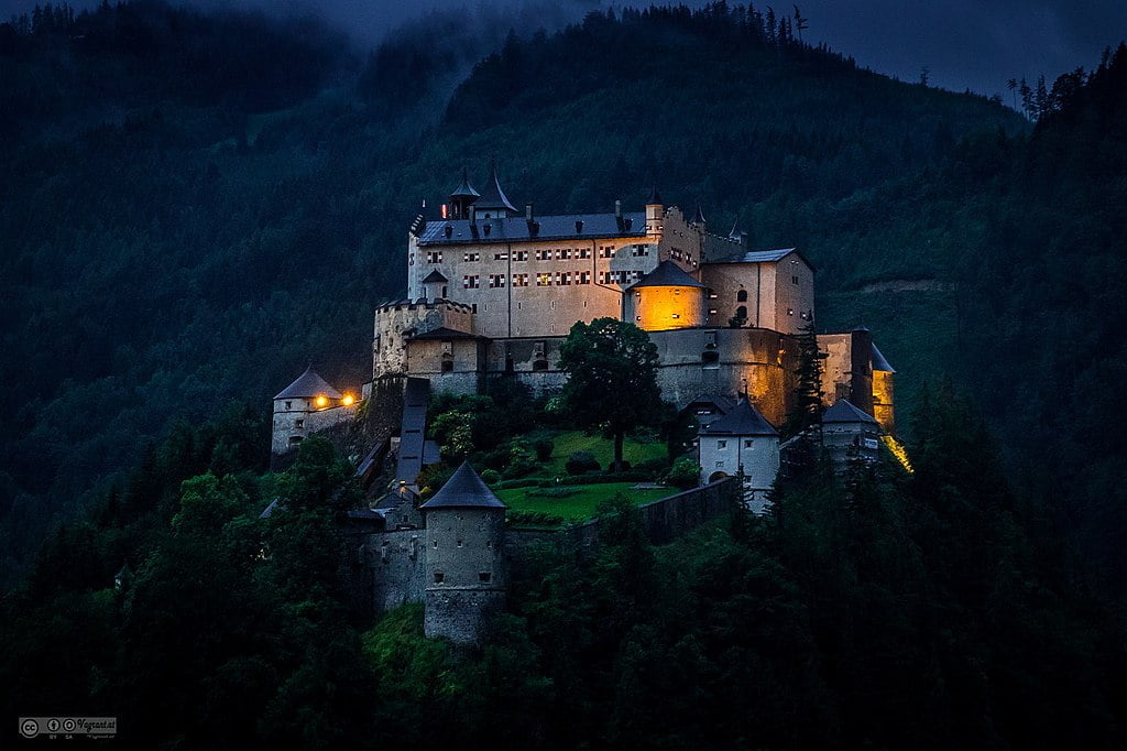 A night view of the castle.