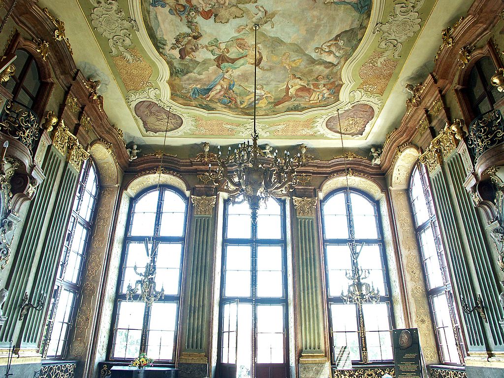 The magnificent interior and rich detailing of the castle’s interior.