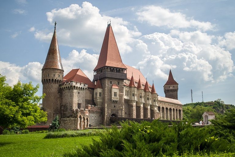 Corvin Castle – From House Of Terror To Whimsy (History & Travel Tips)