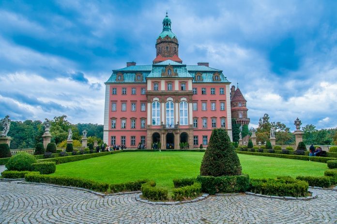 Książ Castle stunning front view.