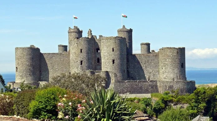 The beautiful front view of Harlech Castle.