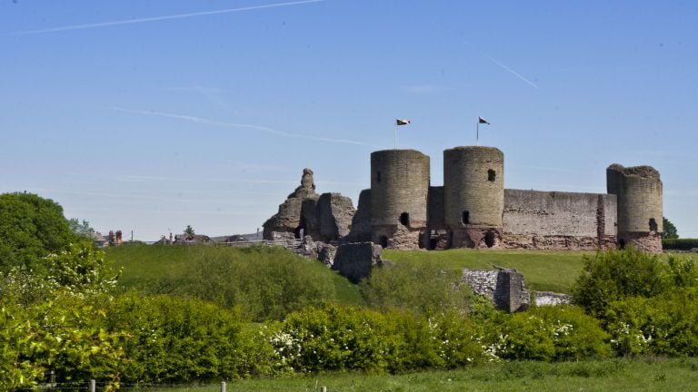 Rhuddlan Castle – The Mighty Fortress Of Wales (History & Travel Tips)