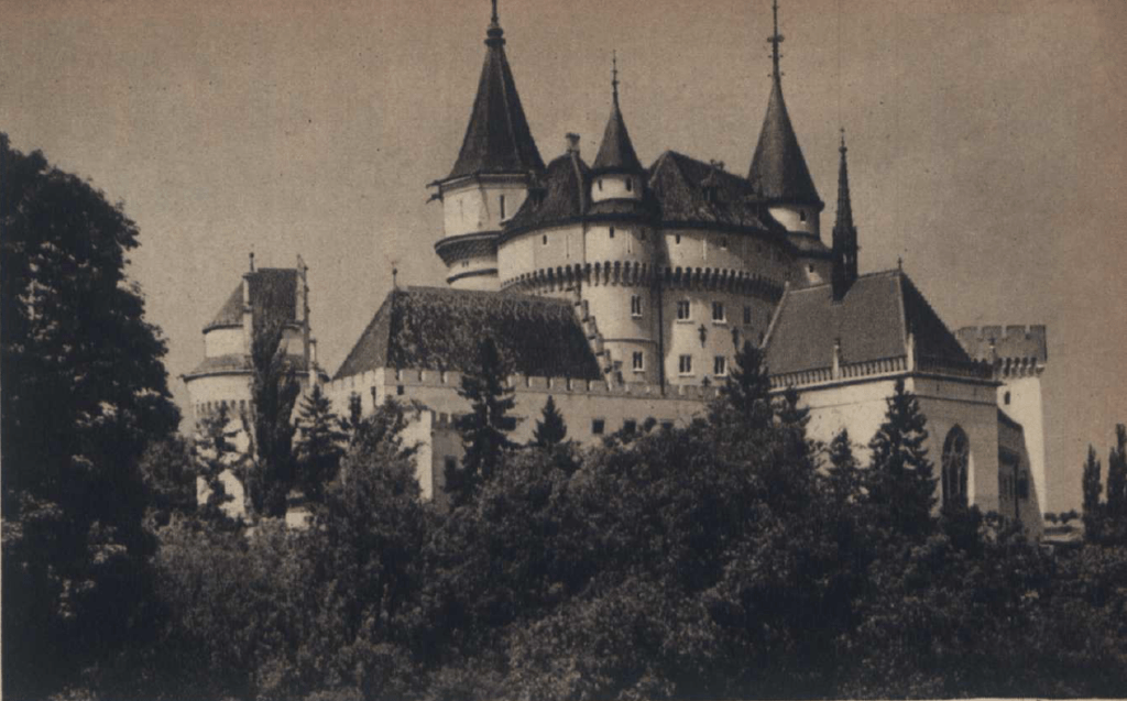 Bojnice Castle in the 1930s. 