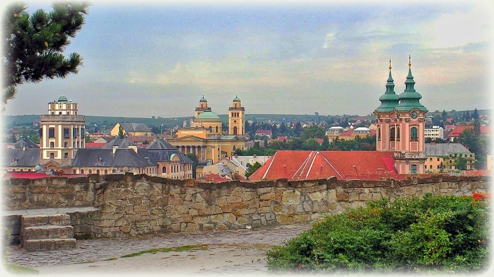 A panoramic view of Eger city from the castle walls.