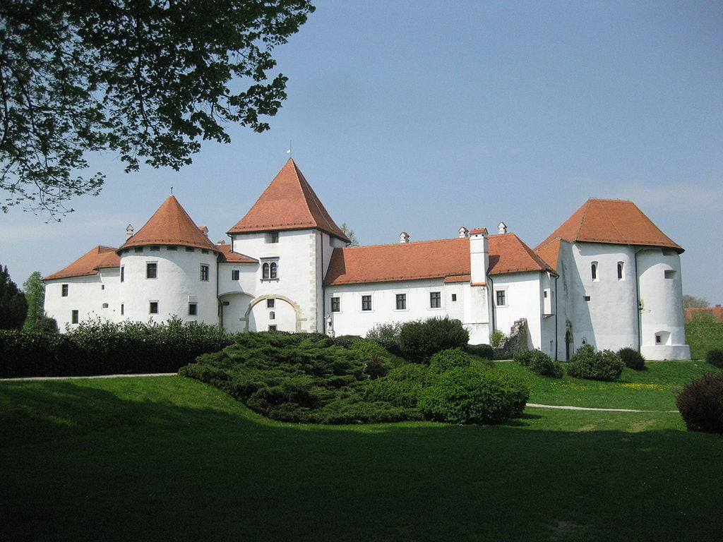 The aesthetic looking structure of Varazdin Castle.