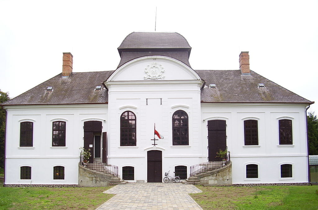 Almasy Castle's front entrance.