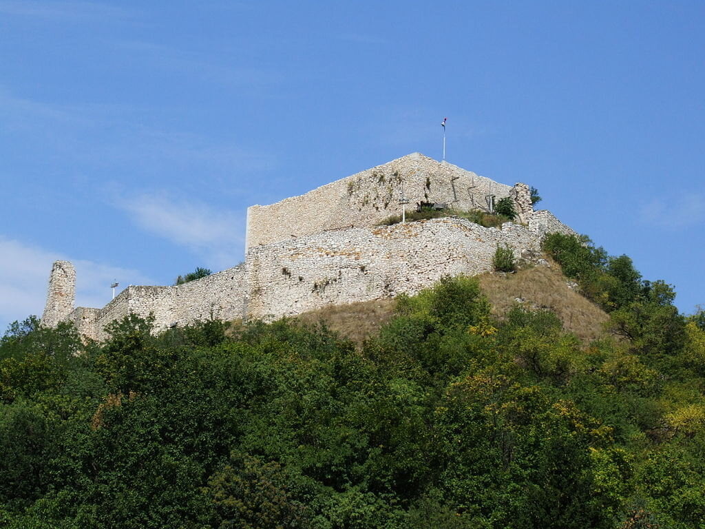 Worm's eye view of Csokako Castle.