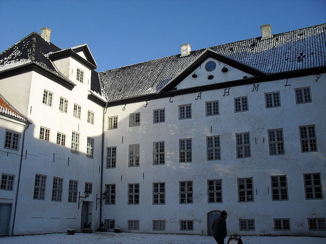 The courtyard of Dragsholm Castle. 