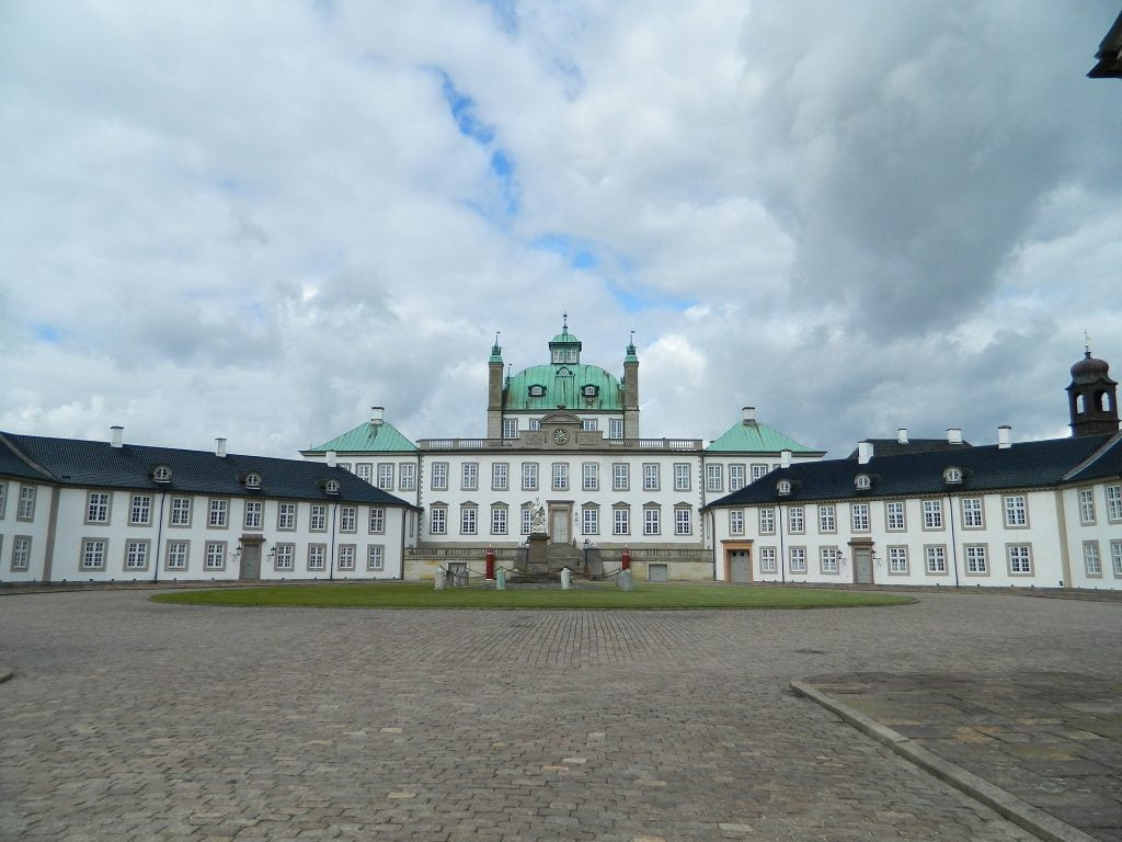 The courtyard at Fredensborg Palace.