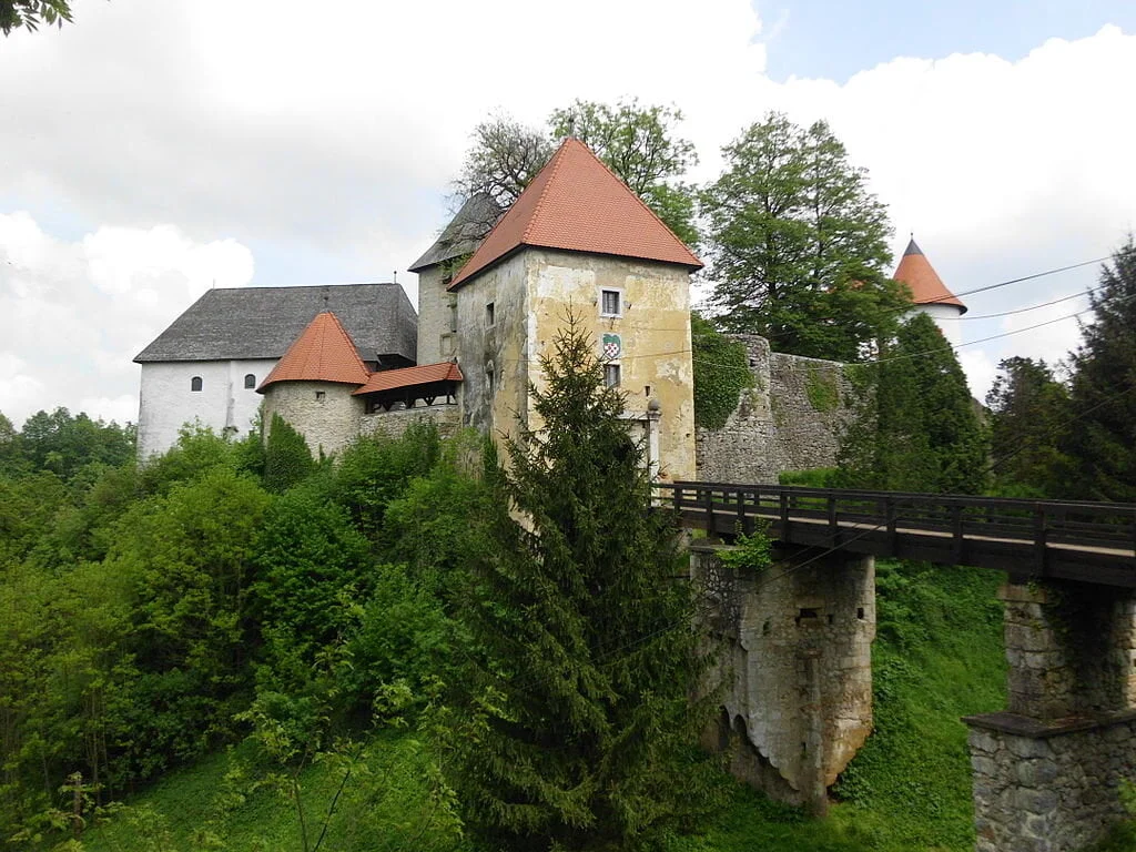 The bridge to Ozalj Castle.