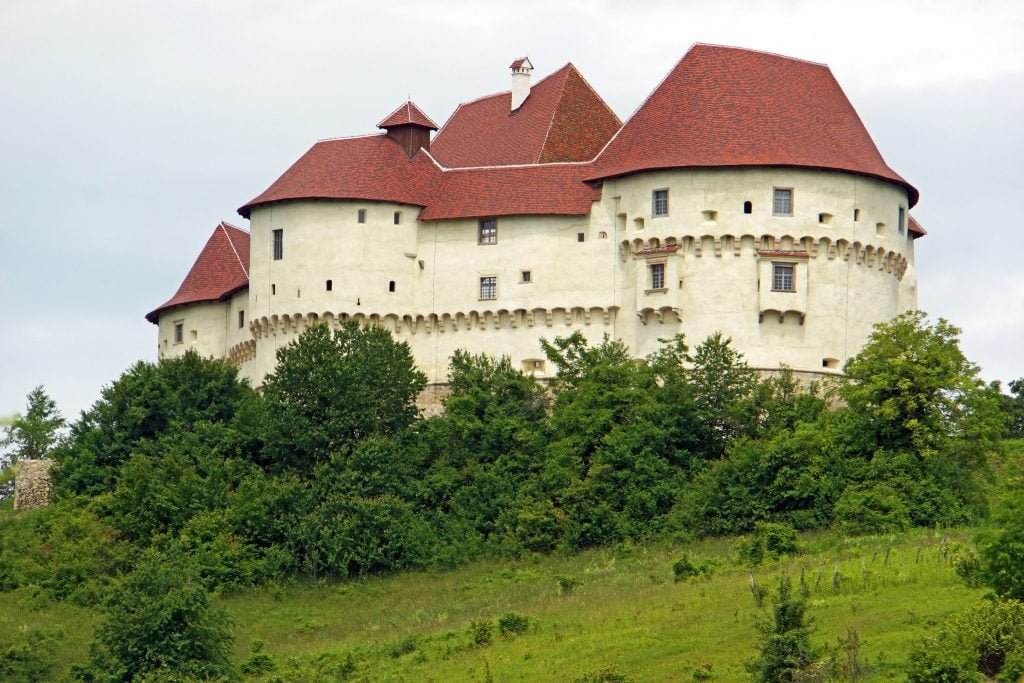 The view of Velki Castle from the hilltop.