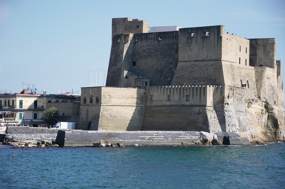 The extreme geometry of Naple’s Castel dell’Ovo.