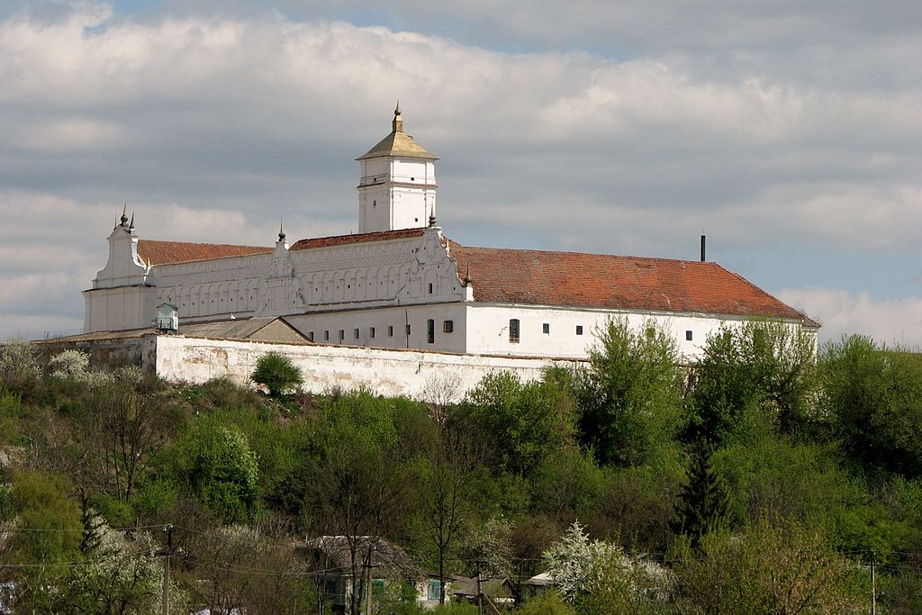 Iziaslave Castle's view from afar.
