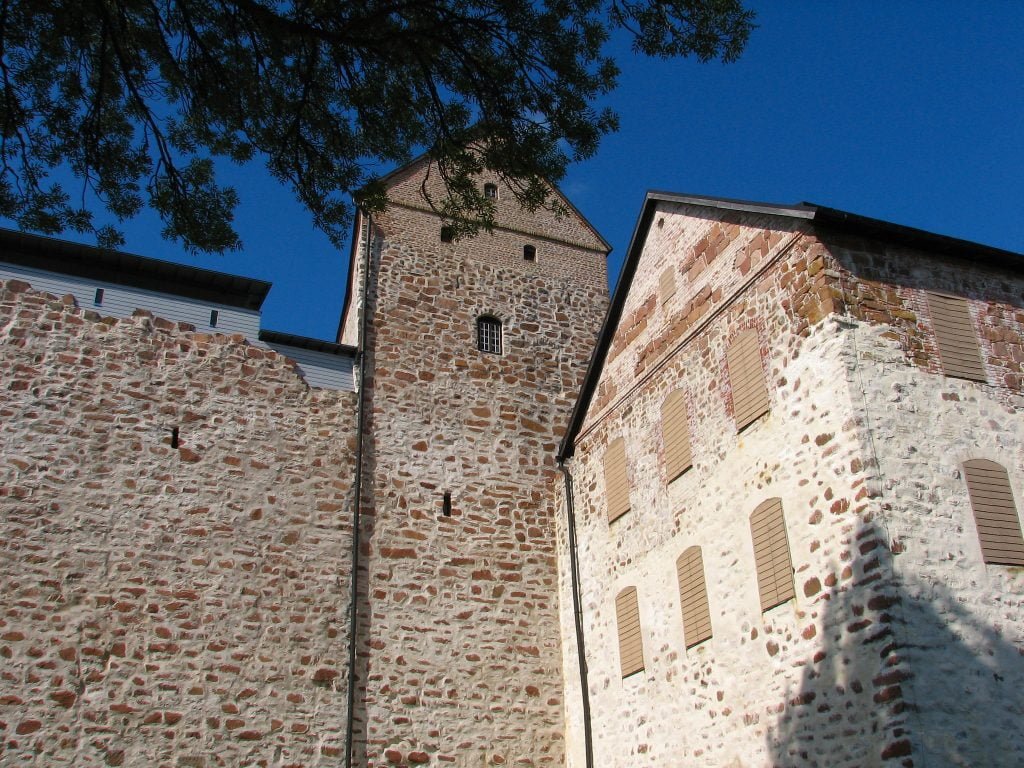 The fine details of Kastelholm Castle's wall.