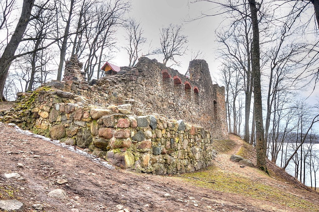 Lielvarde Castle ruins overlooking the scenery still.