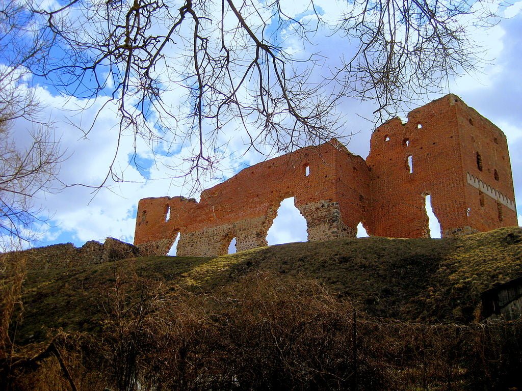 Looking up at the remains of Ludza Castle.