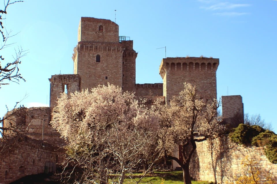 Rocca Maggiore on its hilltop perch.