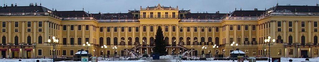 The panoramic view of Schloss Schonbrunn.