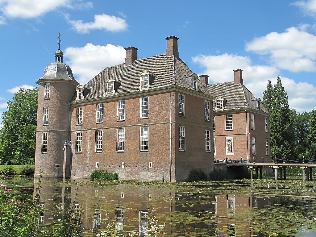 Slangenburg Castle on a sunny day.