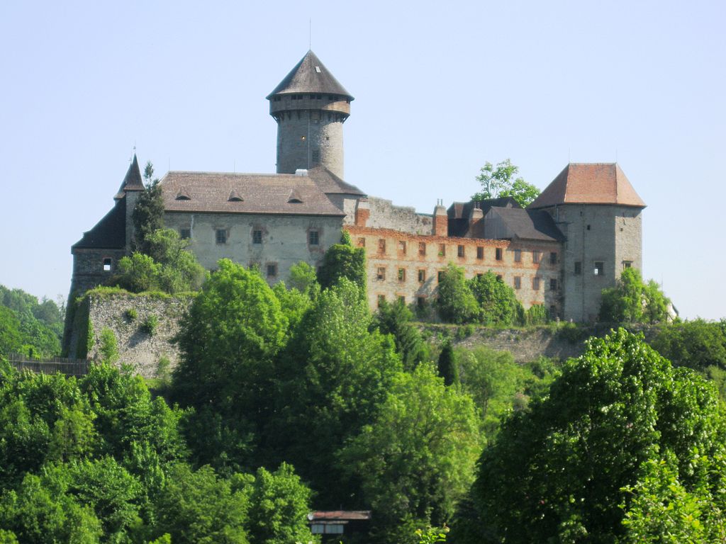 Sovenic Castle on a sunny day.