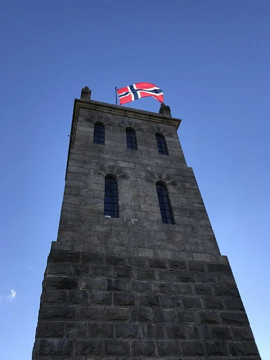The Norwegian flag over Tonsberg Tower.
