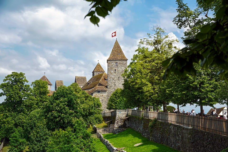 The Rapperswil Castle from afar.
