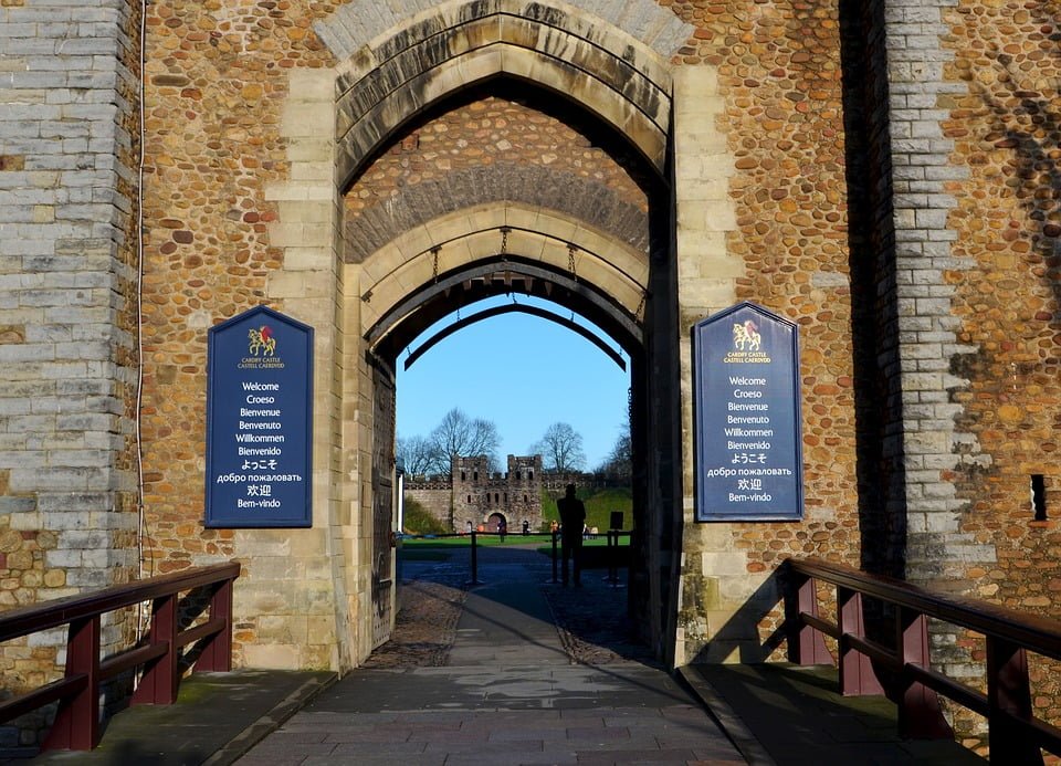 The entrance gate to Cardiff Castle.