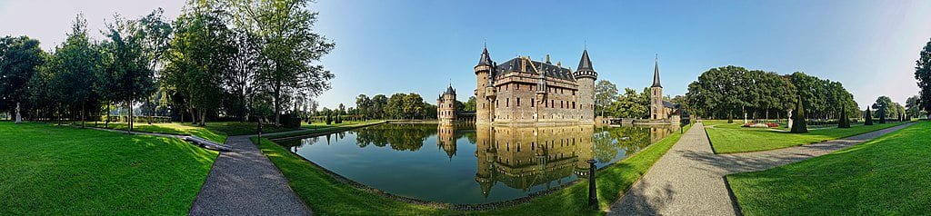 Post-renovation view of De Haar Castle.