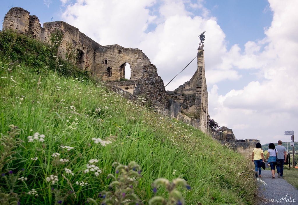 Visiting tourist at Valkenburg.