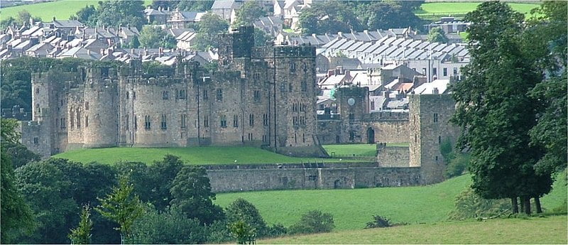 The panoramic view of Alnwick Castle.