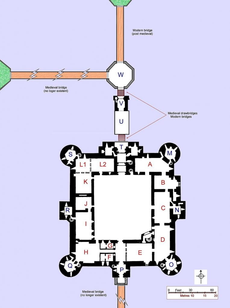 Ground floor plan of Bodiam Castle.. 