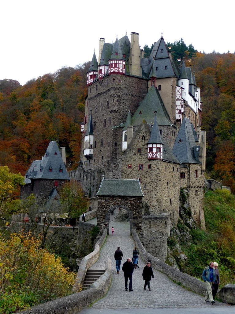 The graceful view of Eltz Castle at the entrance.