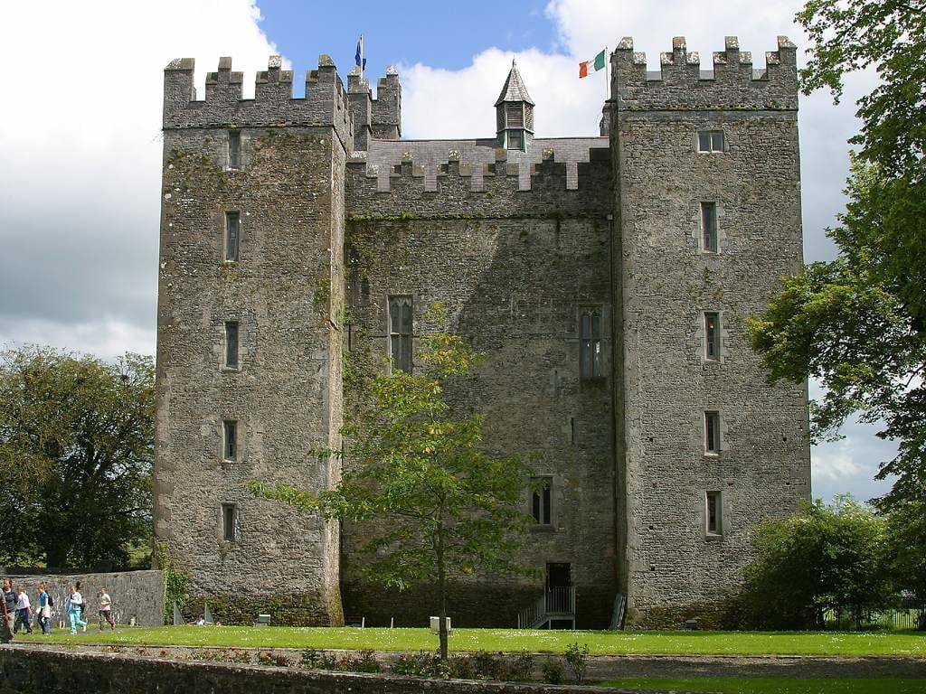 A beautiful front view of Bunratty Castle.