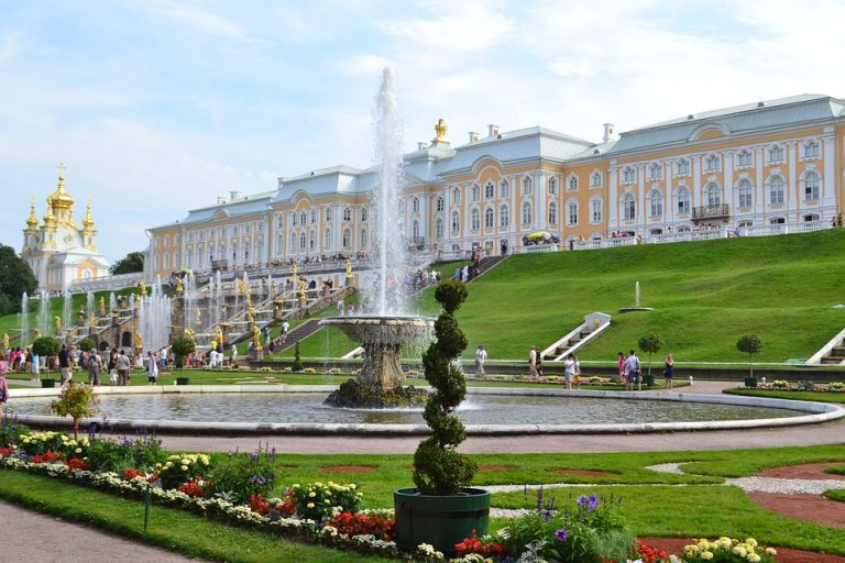 The stunning Peterhof Palace view in the garden.