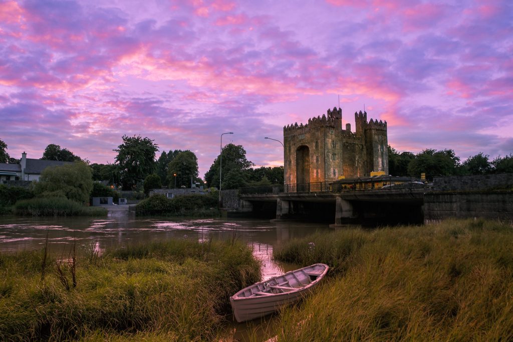 A scenic photo of Bunratty Castle.