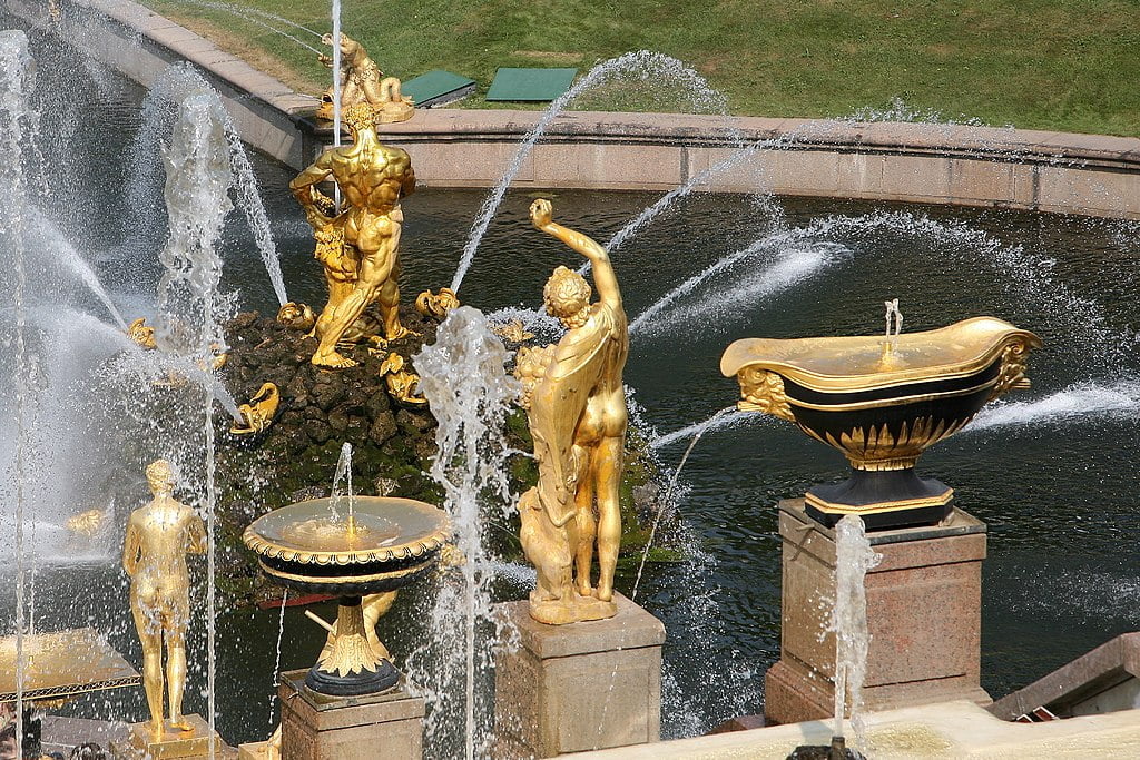 The stunning water features of Peterhof Palace.