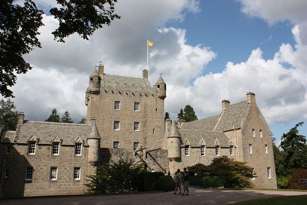The beautiful stone building of Cawdor Castle.