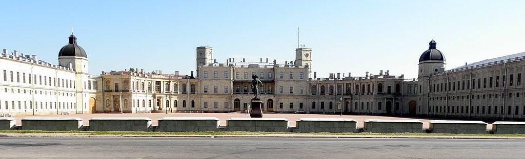 A current panoramic view of Gatchina Palace.