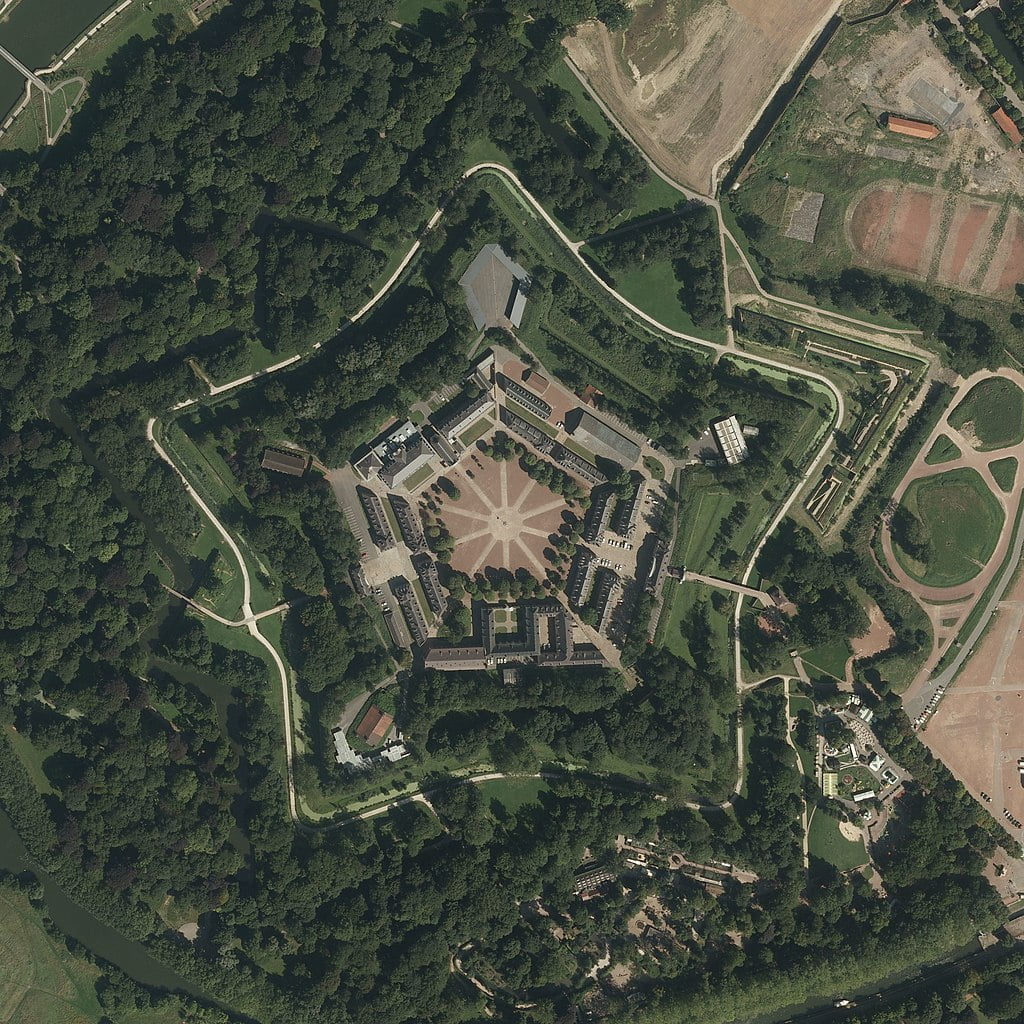 Satellite view Citadel of Lille.